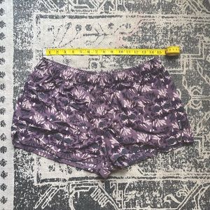 Patagonia Barely Baggies 2.5” Hyssop Purple Fall 2020 Large